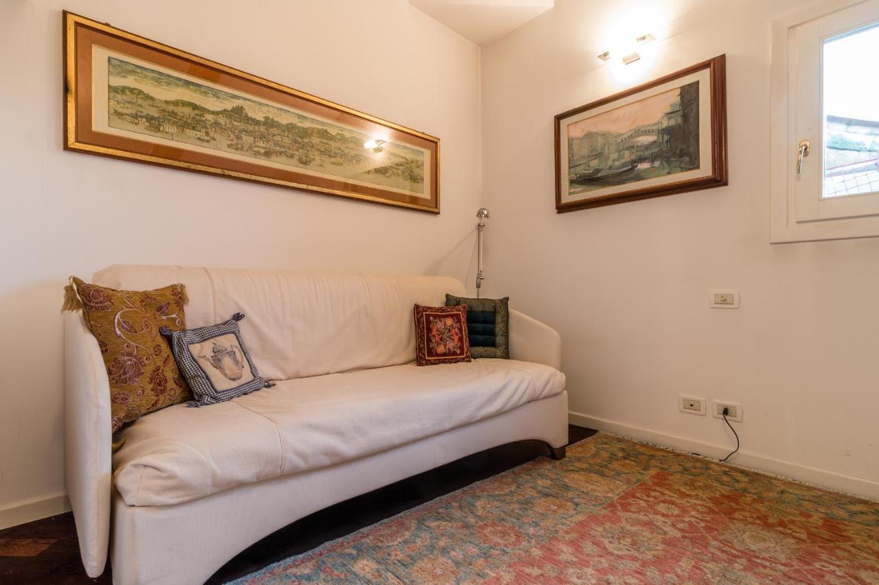Apartamento Gold And Red - The Venetian Style With Terrace Exterior foto